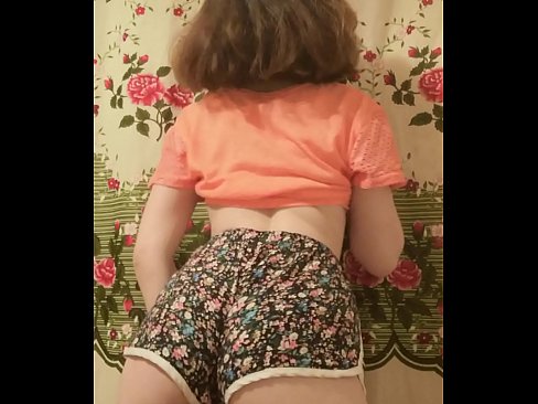 ❤️ سیکسی نوجوان بیب کیمرے پر اپنی شارٹس اتار رہی ہے۔ ❤️❌ مقعد فحش ️❤
